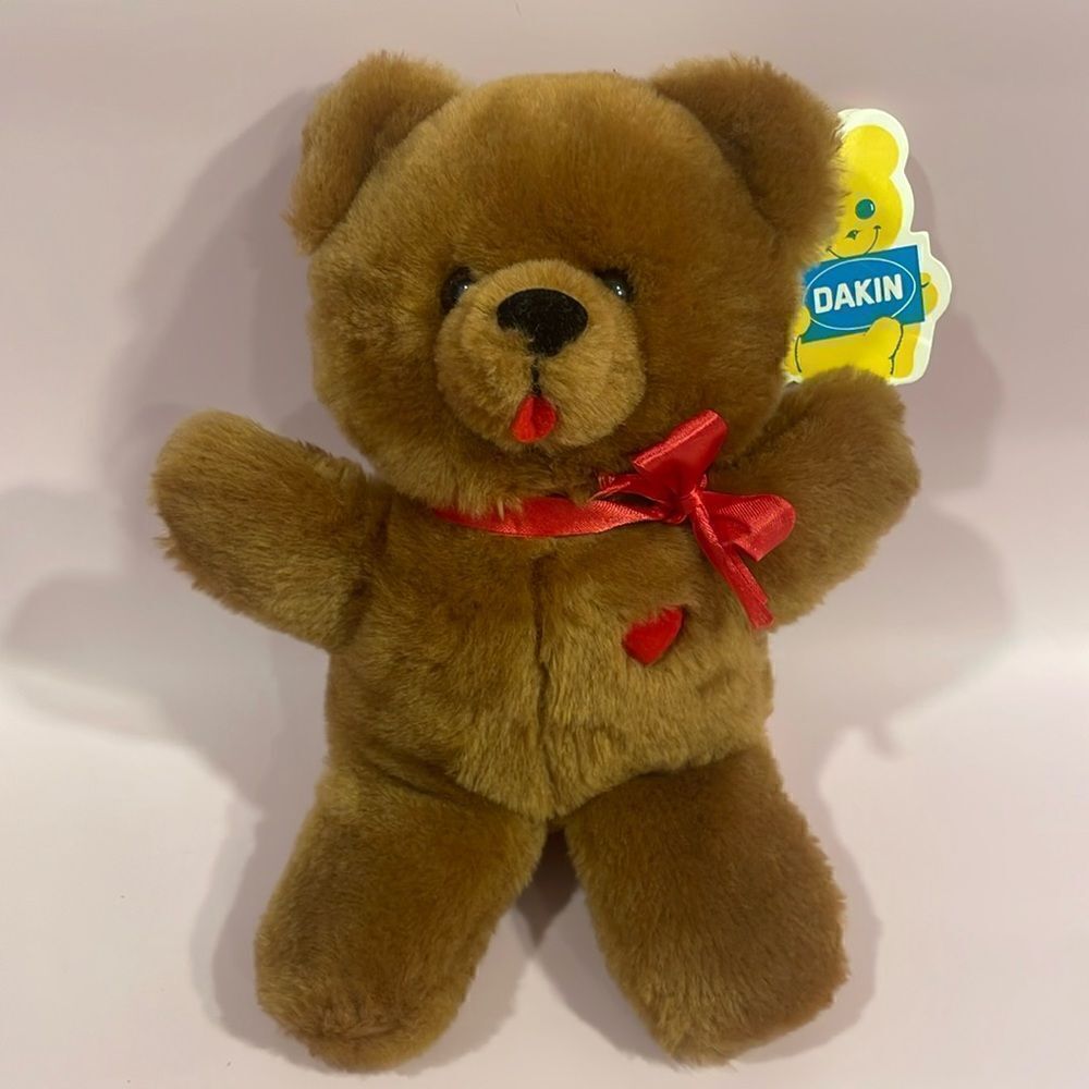 Vintage Dakin HEART THROB Teddy Bear Plush Stuffed Animal 9” tall 1983 NWT EUC